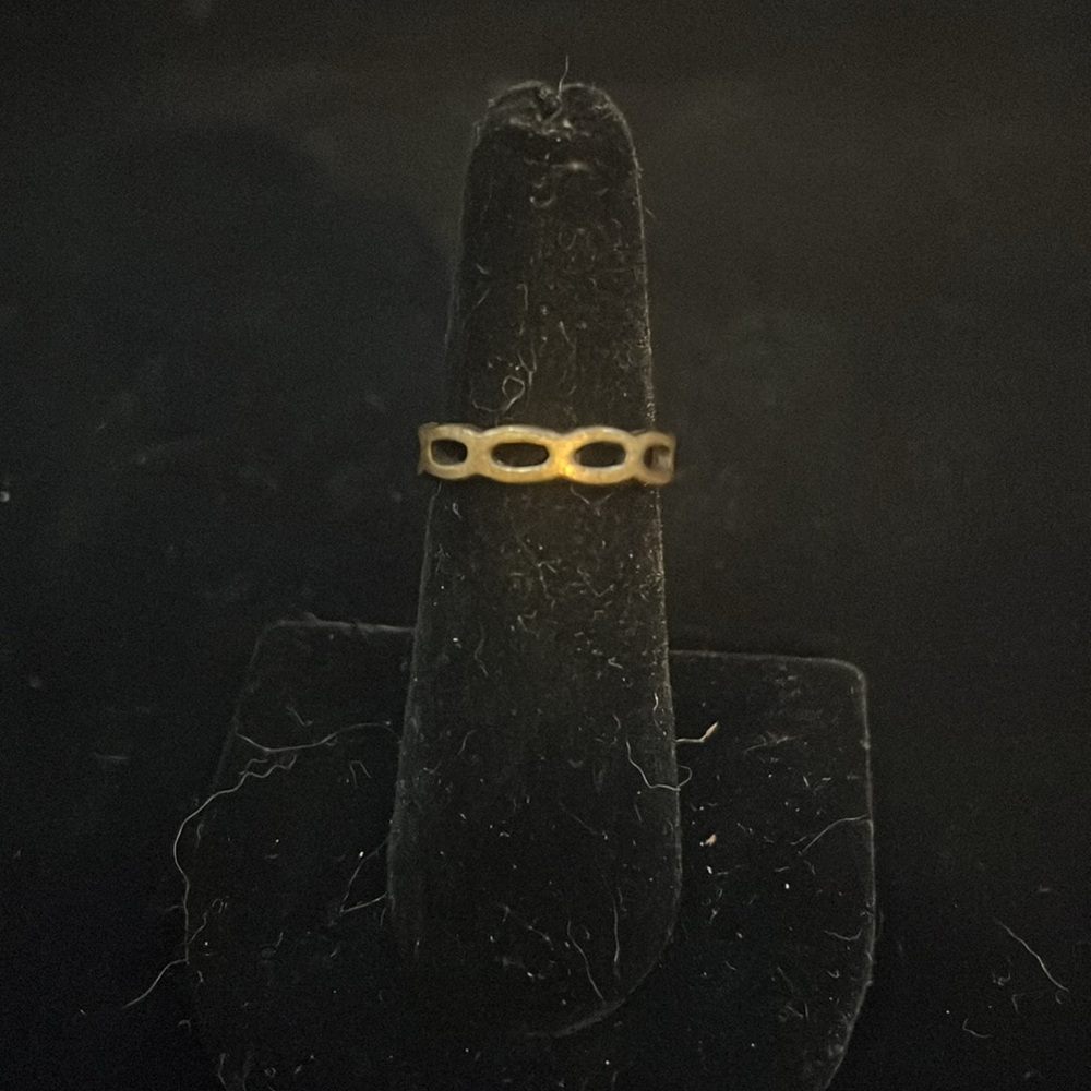 Brass Colored Oval Linked Ring